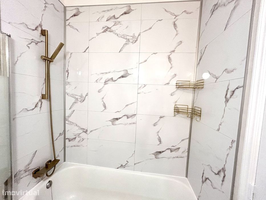 Apartamento T2 totalmente mobilado Paredes centro/estação