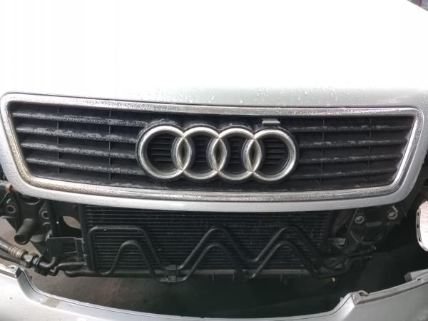 Grelha frente AUDI A6 (4B2, C5)
