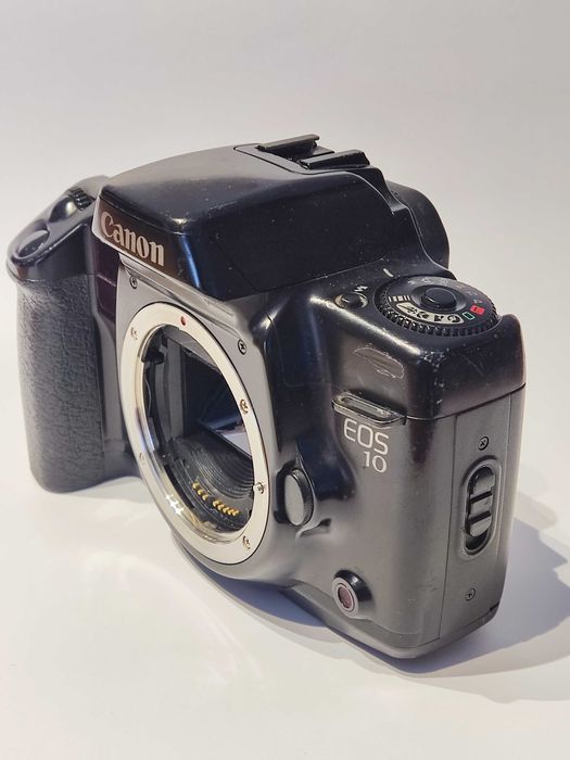 Câmara Canon EOS 10 - Analógica
