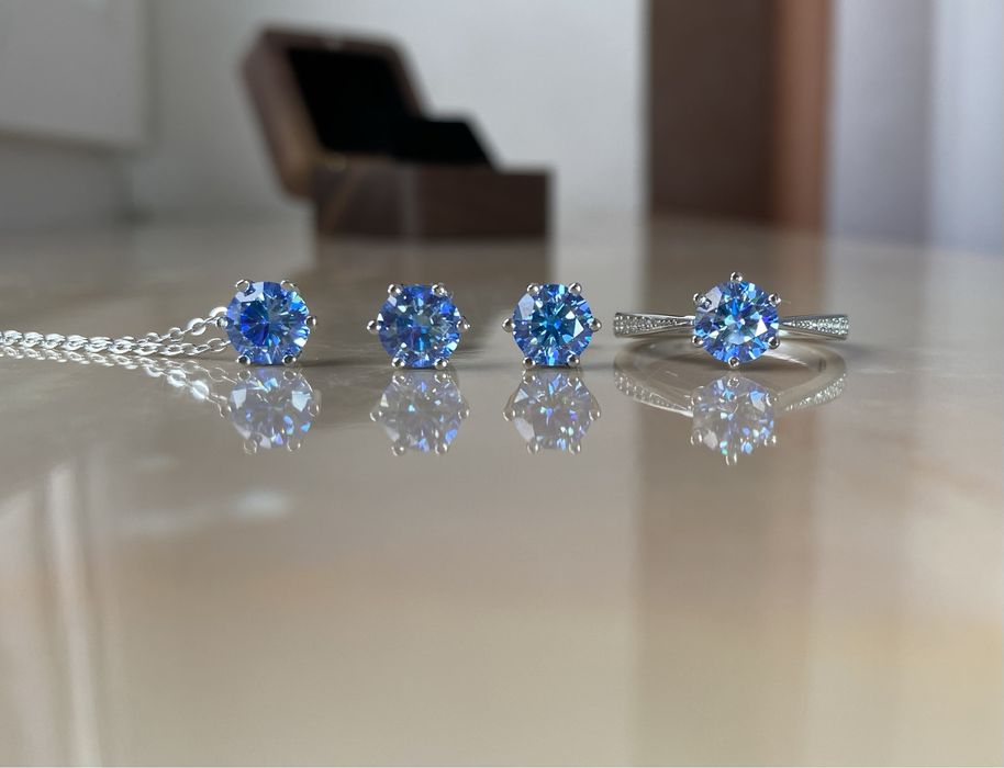 Муассаніт конкурент діамантів Royal Blue рідкісний синій муассанит