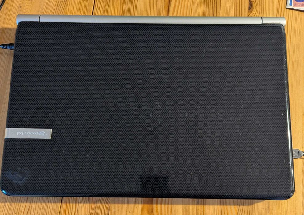 Duży ekran, solidna budowa. Packard Bell LJ 65 Easy Note