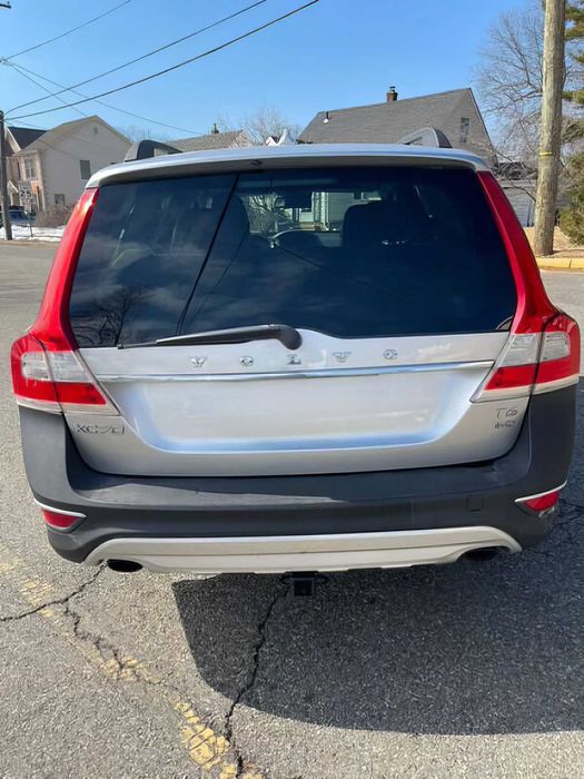 Volvo XC70 T6      2015