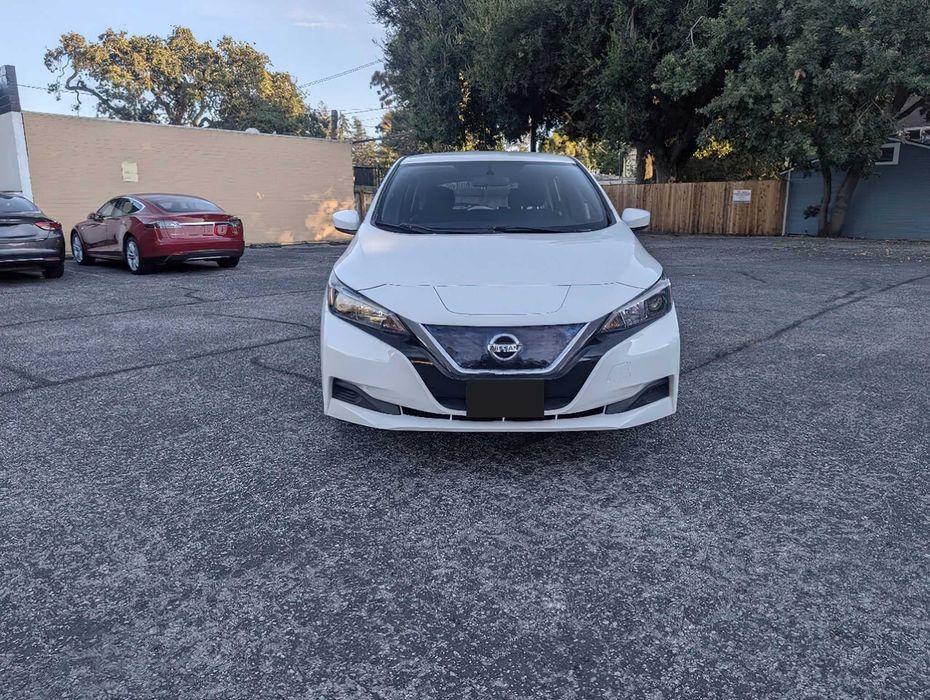 Nissan LEAF S      2019