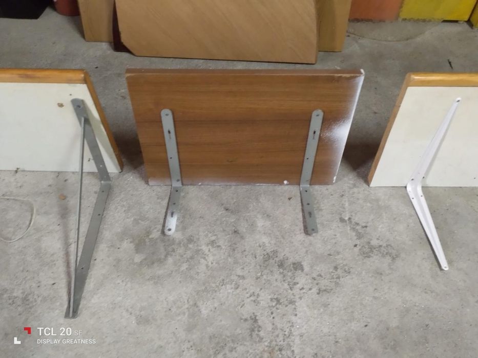 Conjunto De Sete Prateleiras E Uma De Canto Com Suportes