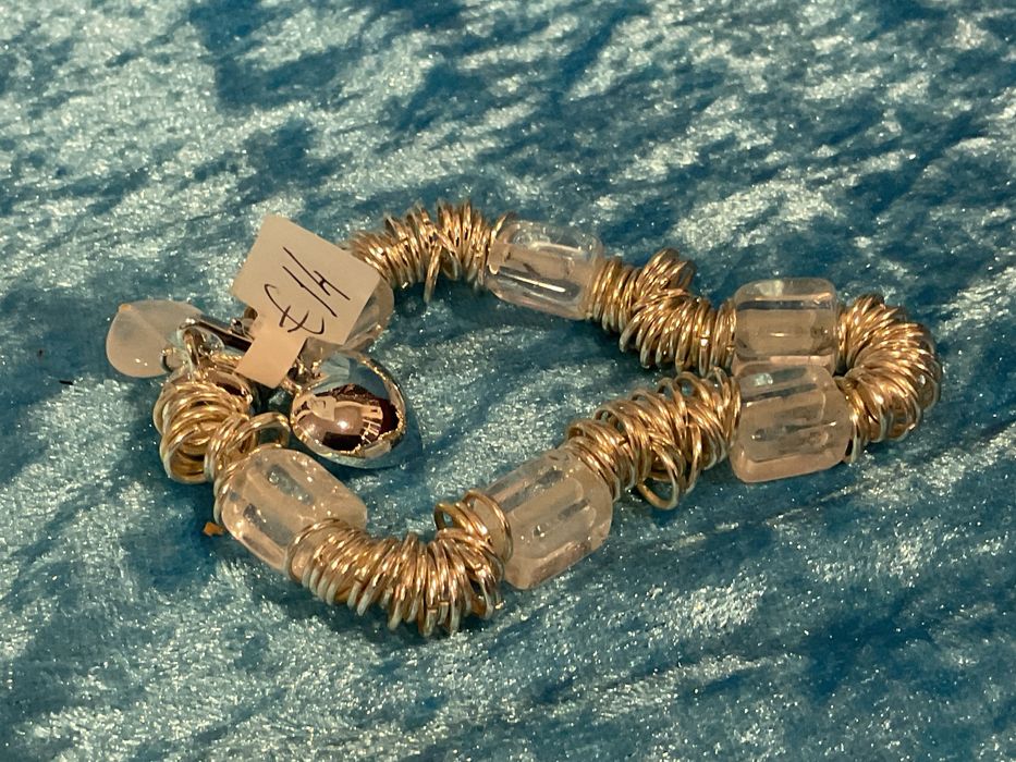 Pulseira metal branco pedras em vidro  anúncios abaixo