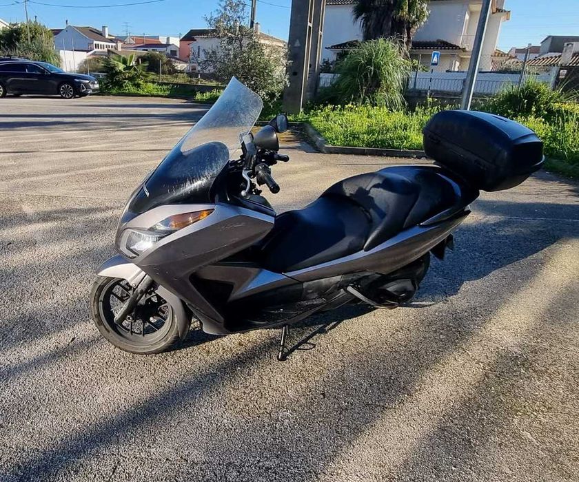 Honda Forza 300 (Revisões na Honda) | 34 mil km |+ Top Case