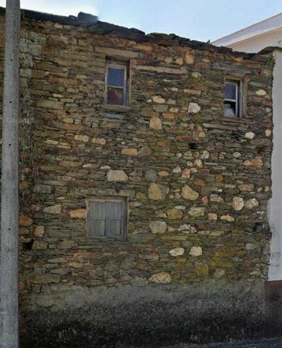 Moradia em Unhais-o-Velho | Piscina fluvial a 220 m | Vida na serra