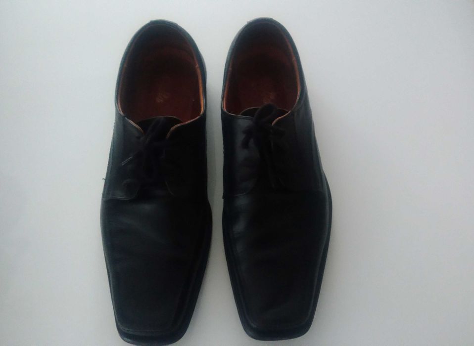 Czarne eleganckie buty