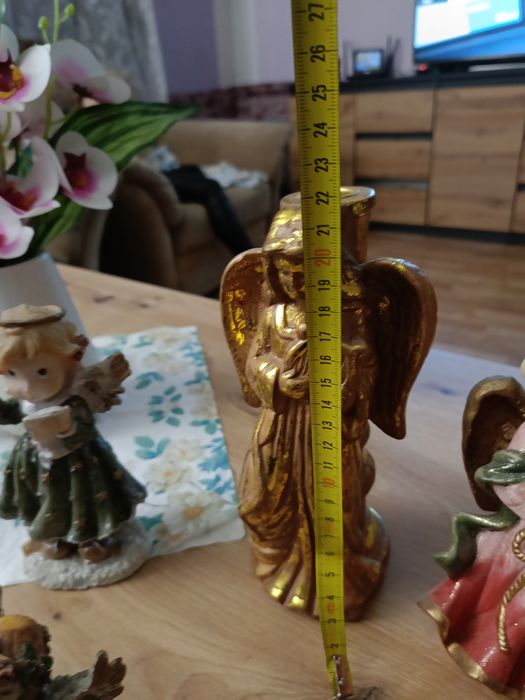 figurki Aniołki w zestawie rozlwneiz świecznik Aniołek
