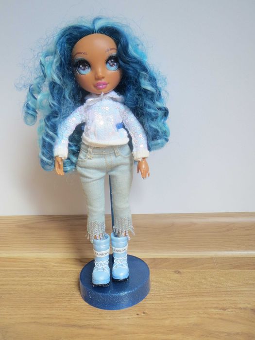 Lalka Rainbow High Skyler Bradshaw seria zimowa