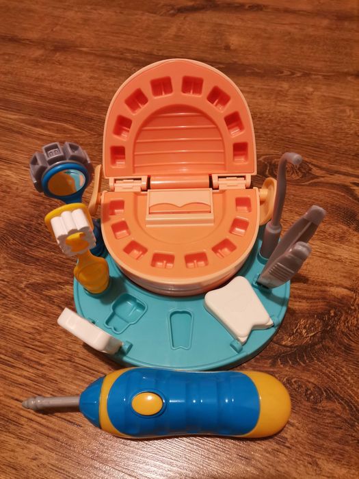 Play-Doh Dentysta plus praska do ciastoliny