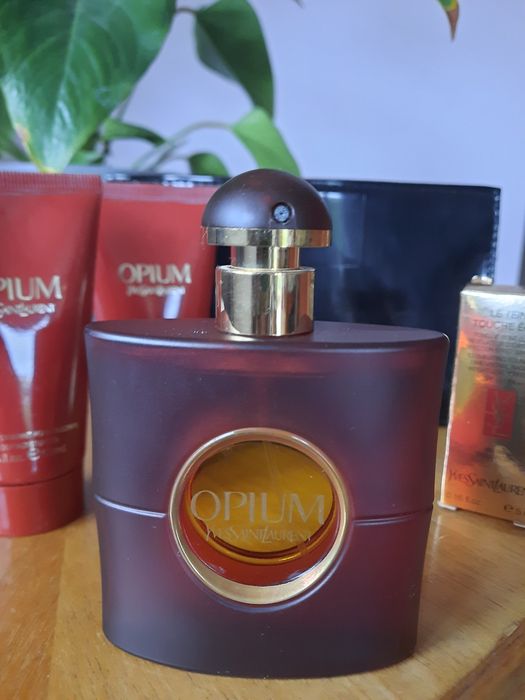 Perfumy damskie  kosmetyki Opium Ives Saint Laurent
