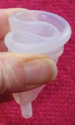 Silikonowy kubeczek menstruacyjny - ekologiczny i wygodny!