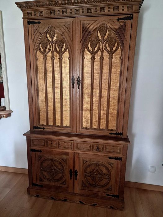 Móvel talha dourada