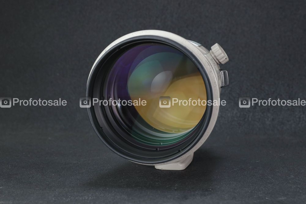 Об'єктив Canon EF 200mm f/2L IS USM