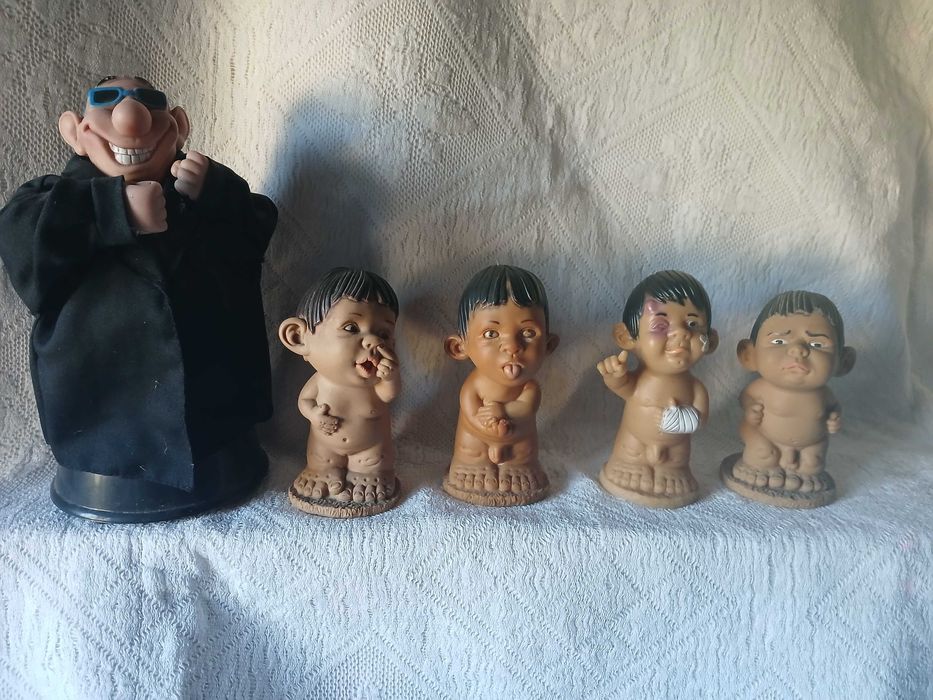 Variedad  de  bonecas