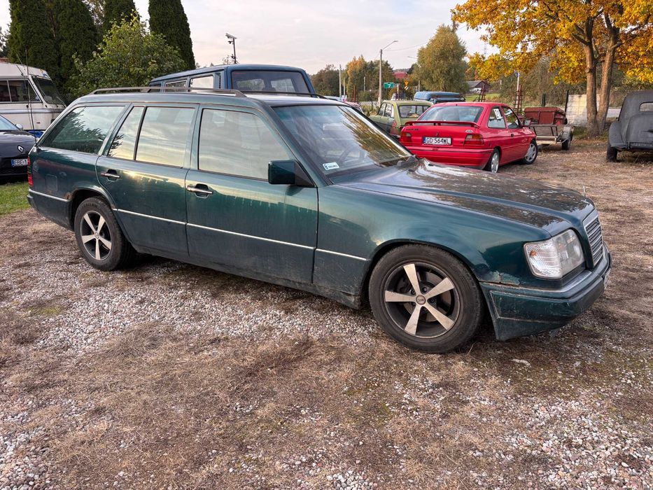 Mercedes-Benz W124