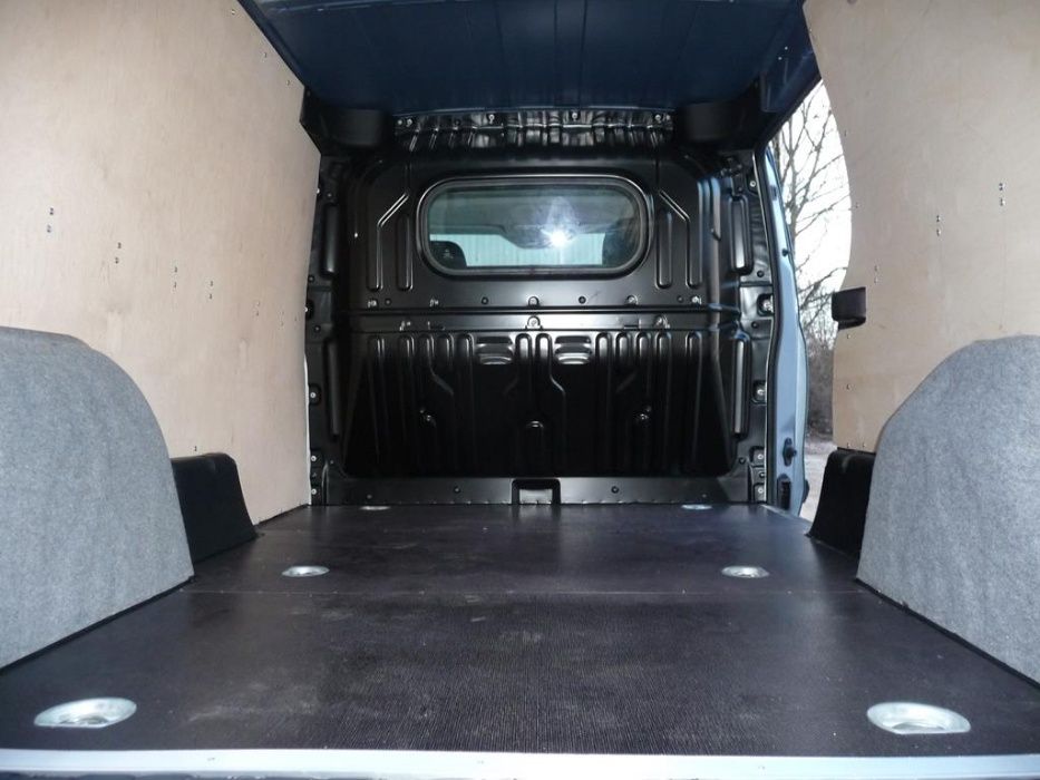 Fiat Doblo L2H1 ochrona przedziału ładunkowego