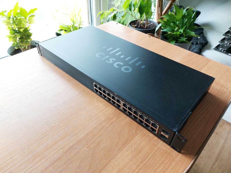 Switch Cisco SG110-24 / 24x 10/100/1000M rack