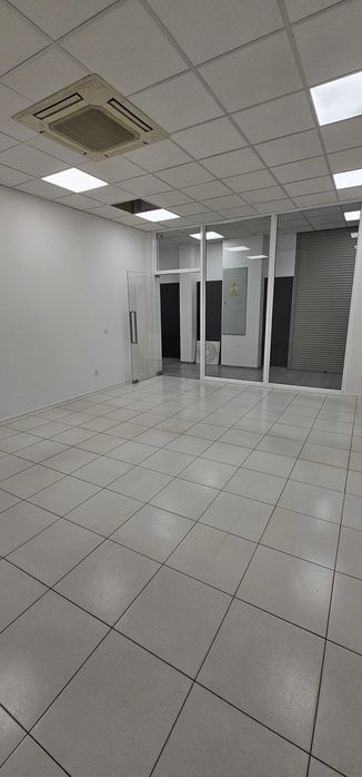 30 m² na Twój biznes – nowoczesny lokal w Pasażu na Ciche