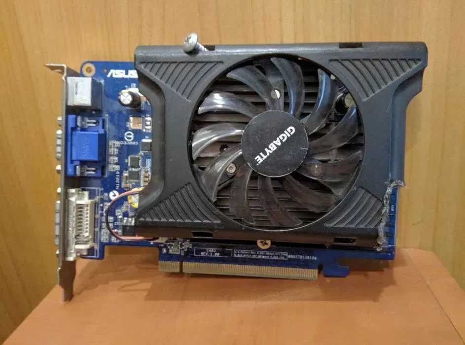 Core 2 Duo E7500 / Nvidia 8500 GT / 2 Gb DDR2 / HDD 250 GB / БП 250W