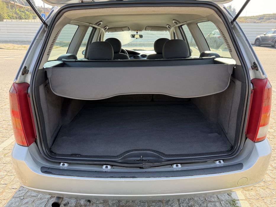 Ford Focus Station 1.4 - Gasolina - Poucos KM