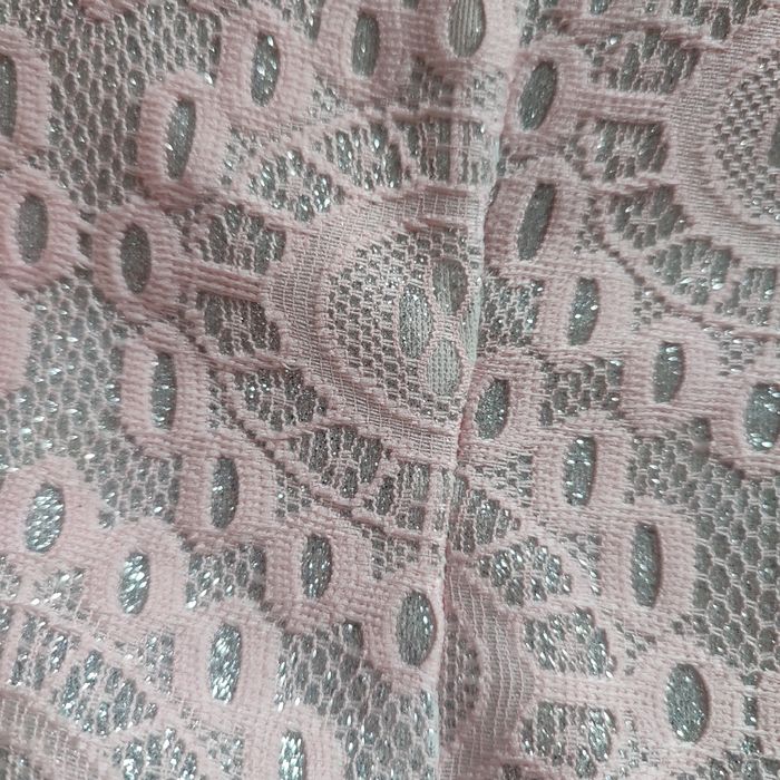 Sukienka różowo- brokatowa