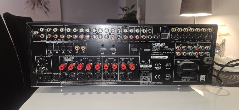 Amplituner Yamaha RX-V663 7.1