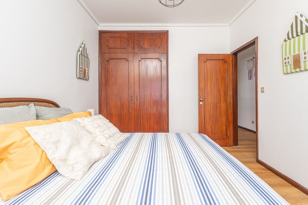 Quarto para arrendamento mensal