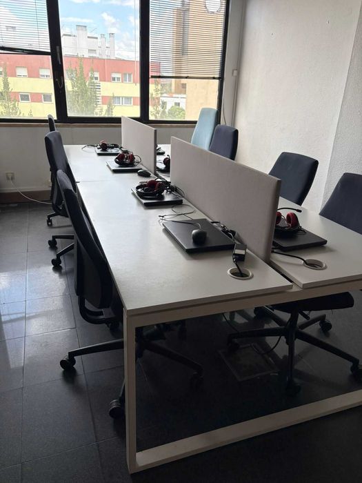 Dou a quem precisar - Ilha Open Space / Call Center – 4 ou 8 Postos – Bom Estado