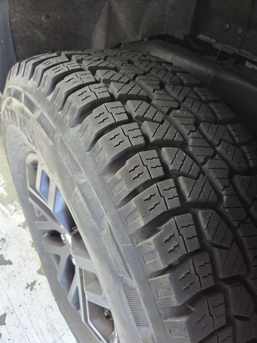 Pneus Goodride 285/70/17