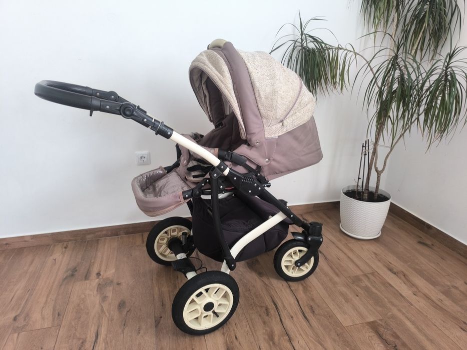 Дитяча коляска 2 в 1  підходить для хлопчика так і для дівчинки