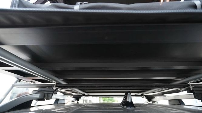 Namiot Dachowy trójkątny, szybko rozkładany Soft Shell SRT-20-145B