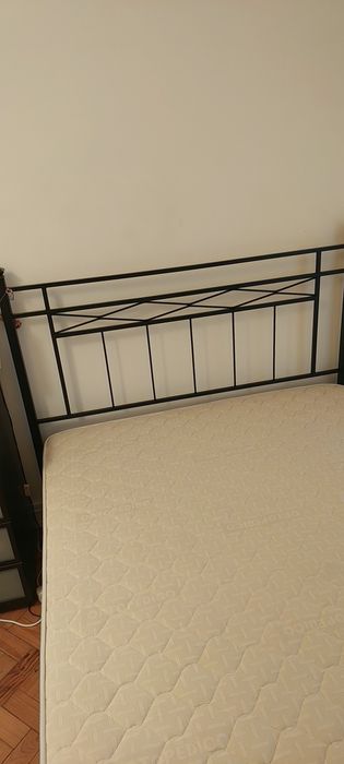 Cama casal com colchão