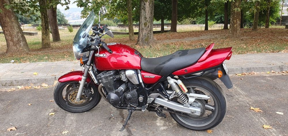 Susuki GSX 750 Inazuma