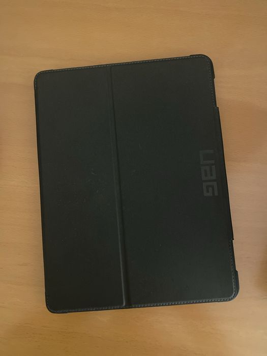 MUUJ2TY/A - iPad Air Wi-Fi 64GB Space Gray (inclui Capa)