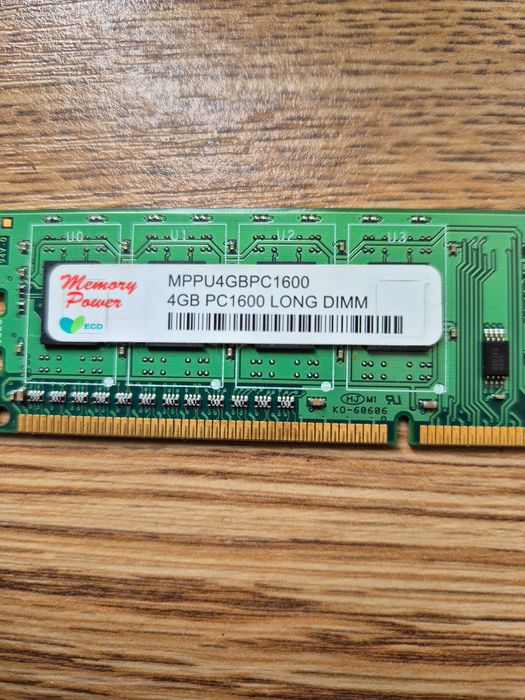 Оперативна пам'ять DDR3 4GB PC1600