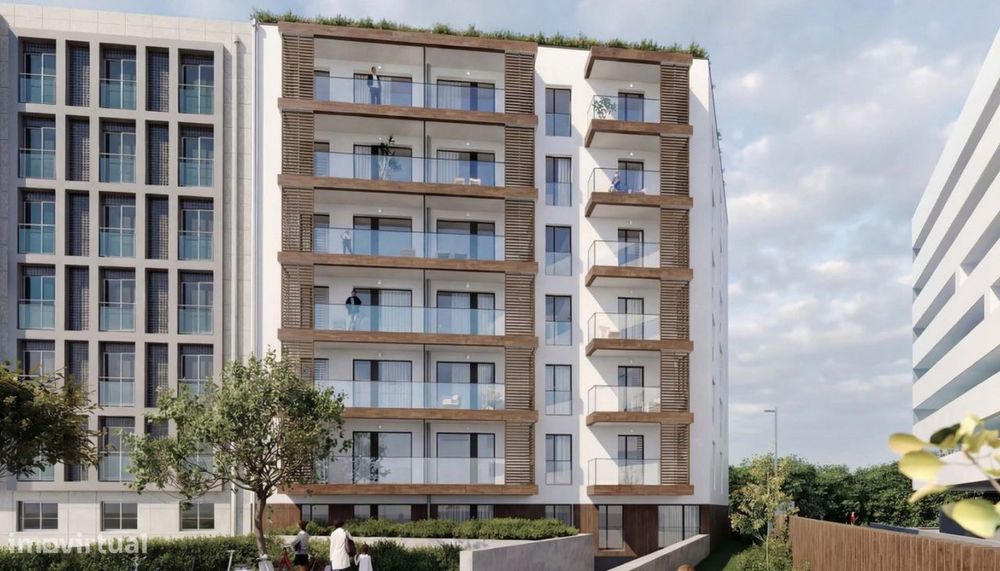 Studio Apartment with Terrace Next to the University Pole of Porto