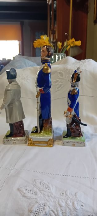 Zestaw 3 postaci żołnierzy napoleonskich - porcelana niemiecka
