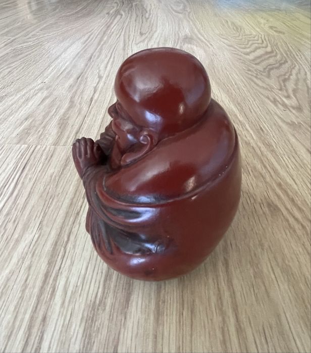 Bonita e Elegante Estátua Budista acompangada de um mini Buda e um DVD