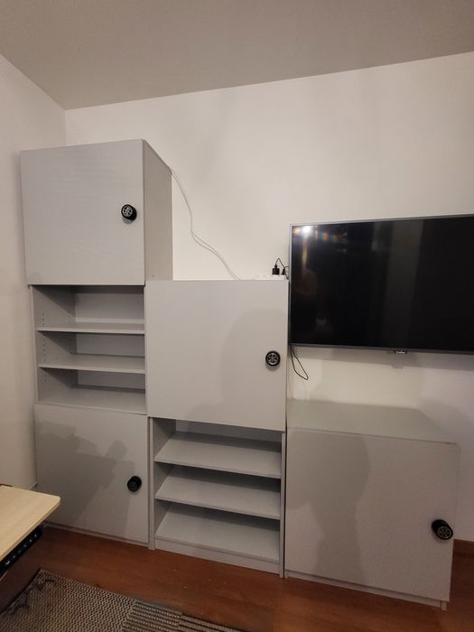 Zestaw modulowy mebli do pokoju nastolatka
