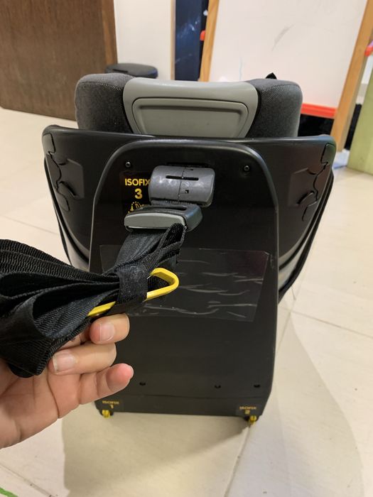 Cadeira auto Bebé Confort AxissFix 360° ISOFIX