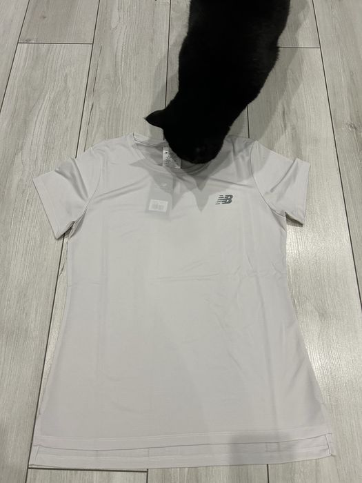 Футболка Жіноча New Balance