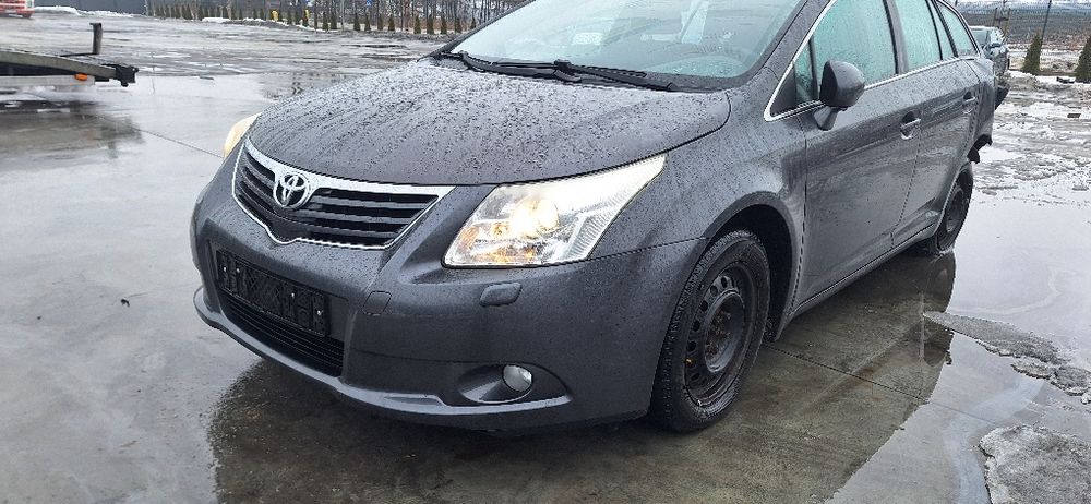 Kompletny przód toyota T27 kod lakieru 1G3