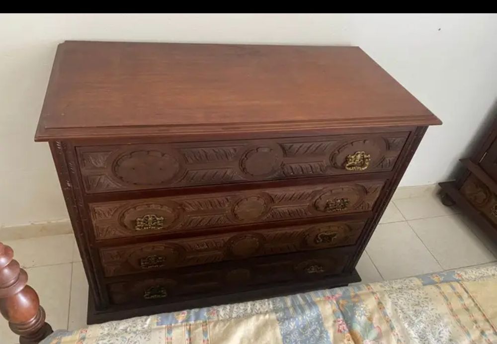 Mobília de quarto antiga