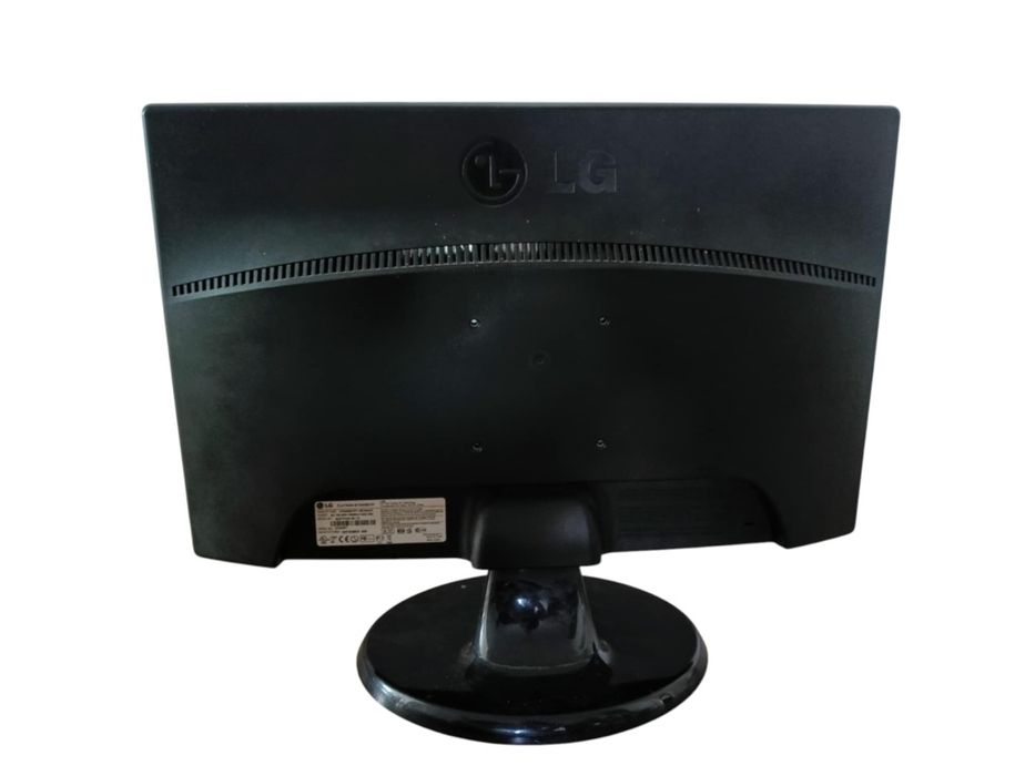 Monitor LG Flatron W1943SB-PF 19" konwerter VGA–HDMI bardzo dobry stan