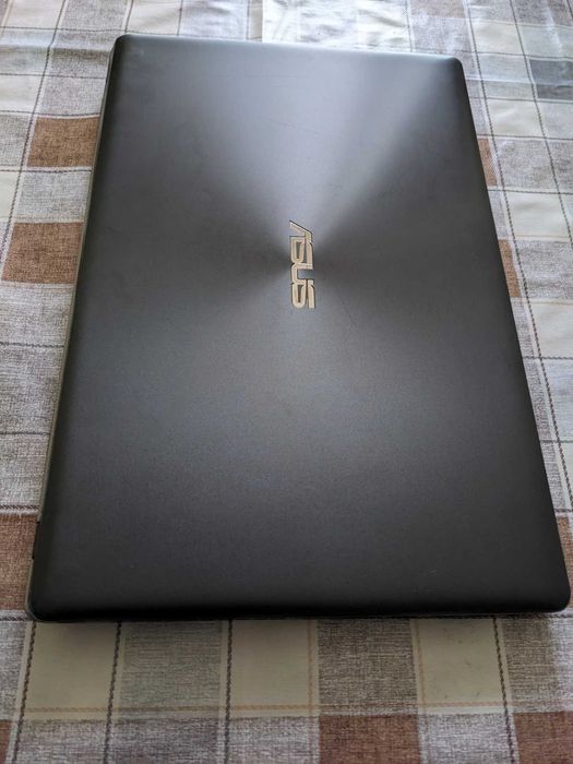 Продам Asus r510c ( на запчастини або відновлення )
