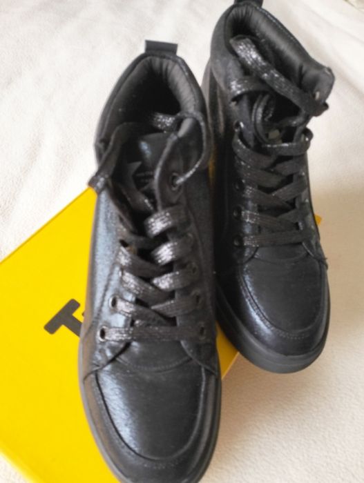 Ботинки женские осенние р.36