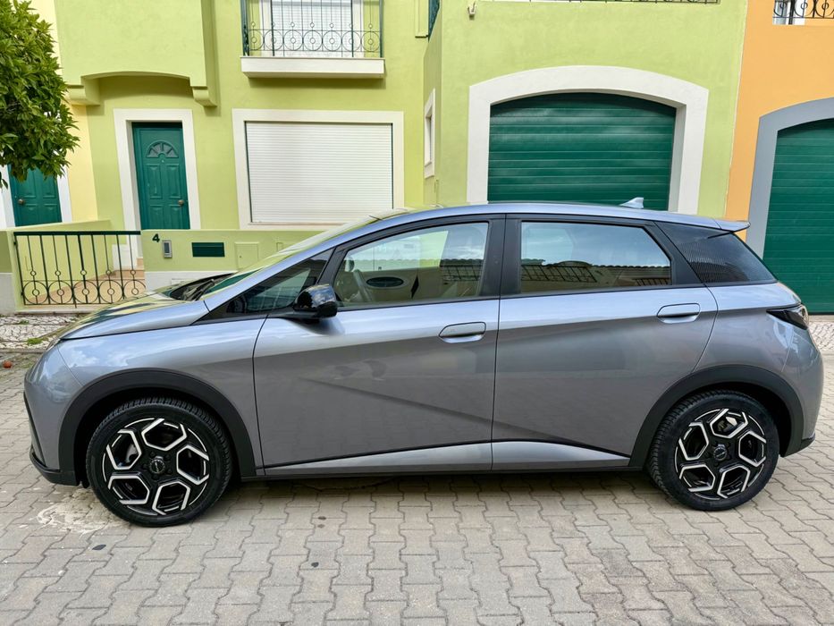 BYD Dolphin 60.4 kWh / 2024 | SoH 96%  IVA Dedutível
