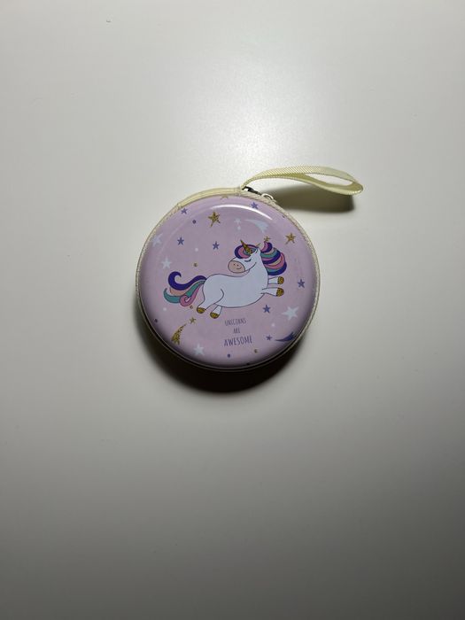 Круглий металевий чохол для навушників